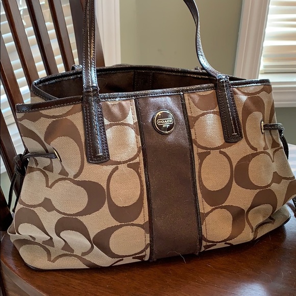 Coach Handbag - Picture 1 of 2